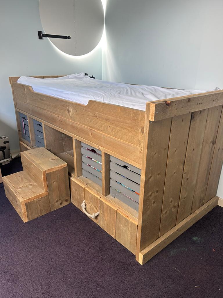Hoogslaper van steigerhout incl. Extra uitschuifbaar bed, Kinderen en Baby's, Kinderkamer | Stapelbedden en Hoogslapers, Ophalen