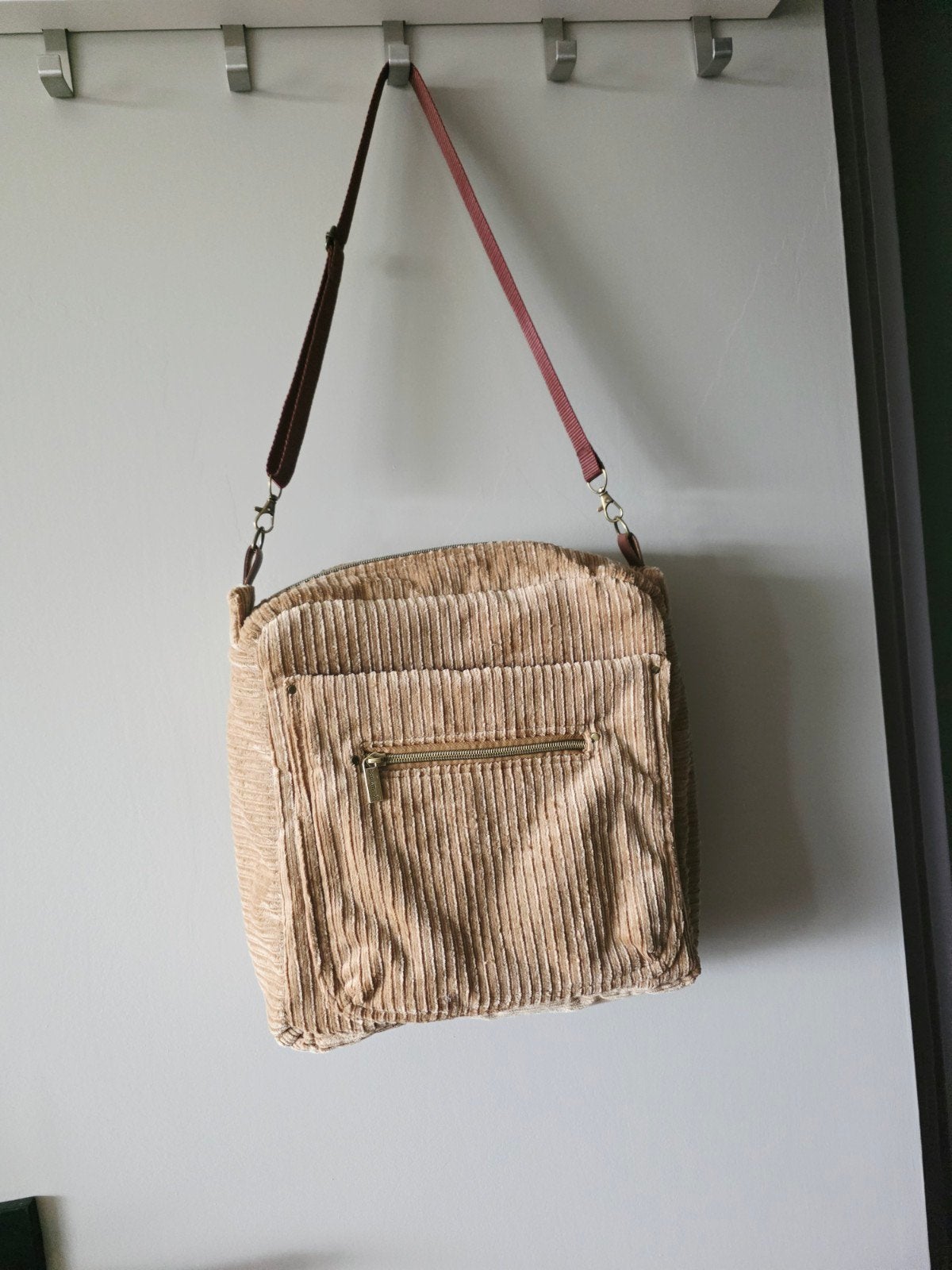 Nieuwe handgemaakte ribfluwelen schoudertas, Ophalen of Verzenden, Nieuw, Beige, Overige merken
