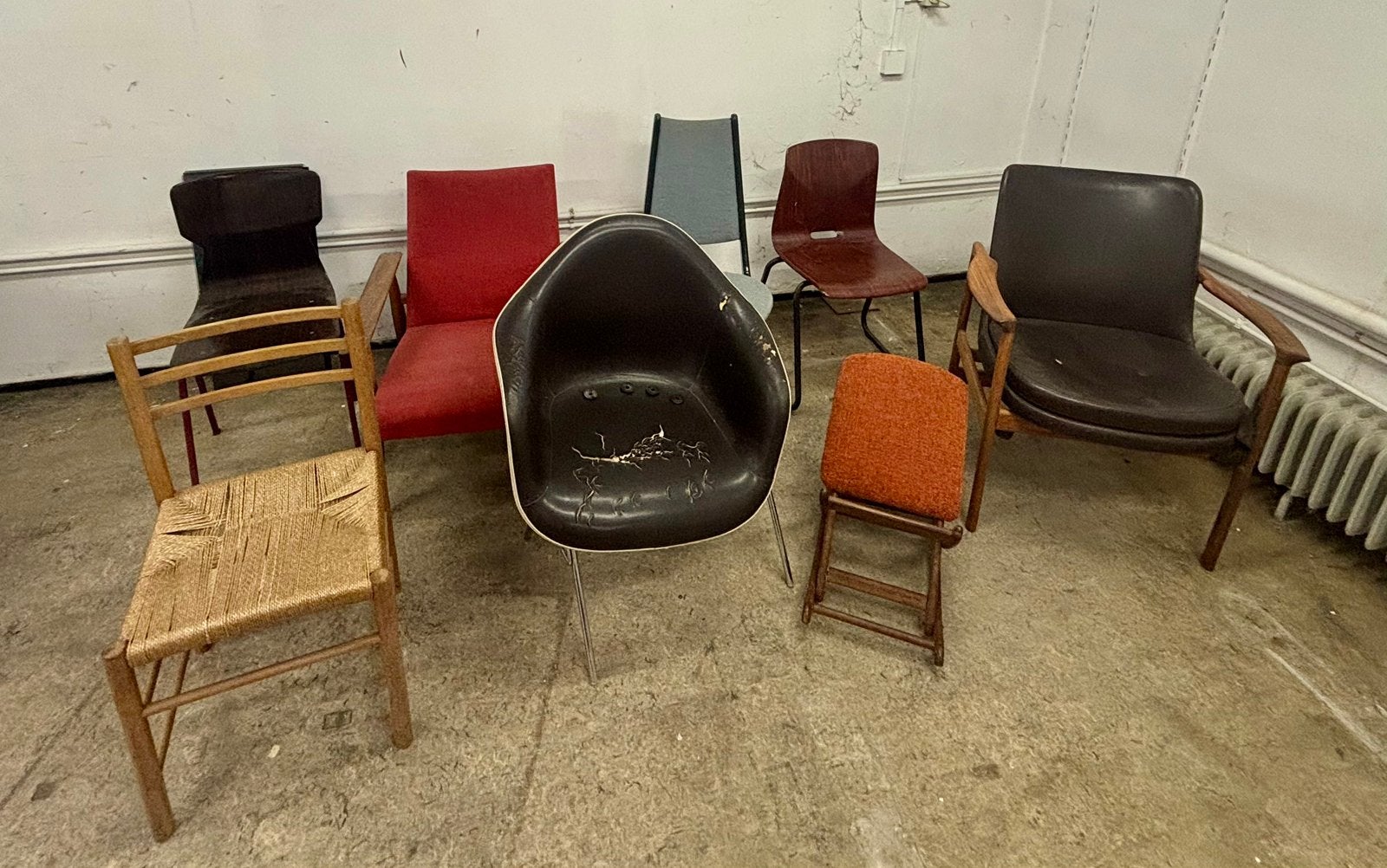 Vintage stoelen ter opruiming !! Ellekaer Eames Deens, Huis en Inrichting, Stoelen, Ophalen, Gebruikt, Rood