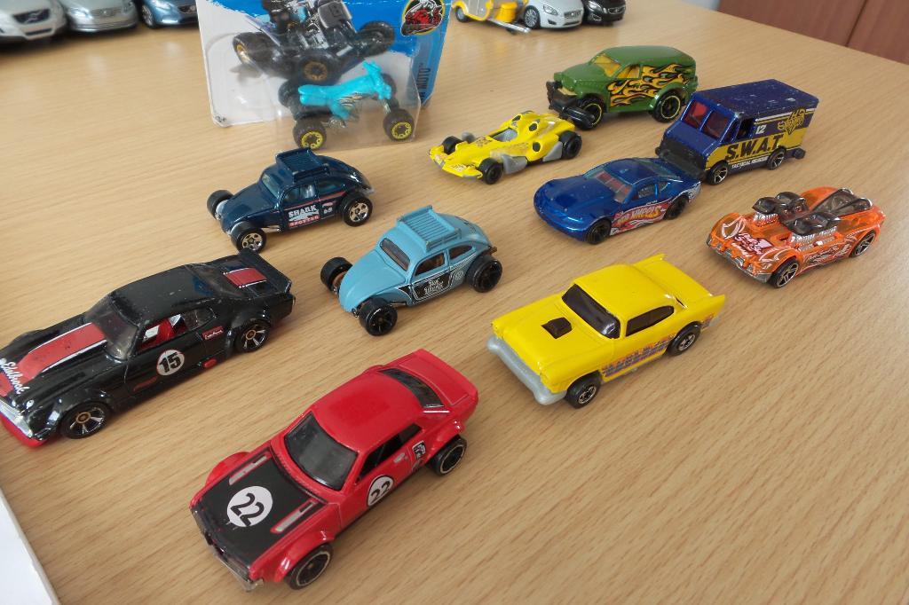 hotwheels verzameling, Ophalen of Verzenden, Zo goed als nieuw, Auto, Overige merken