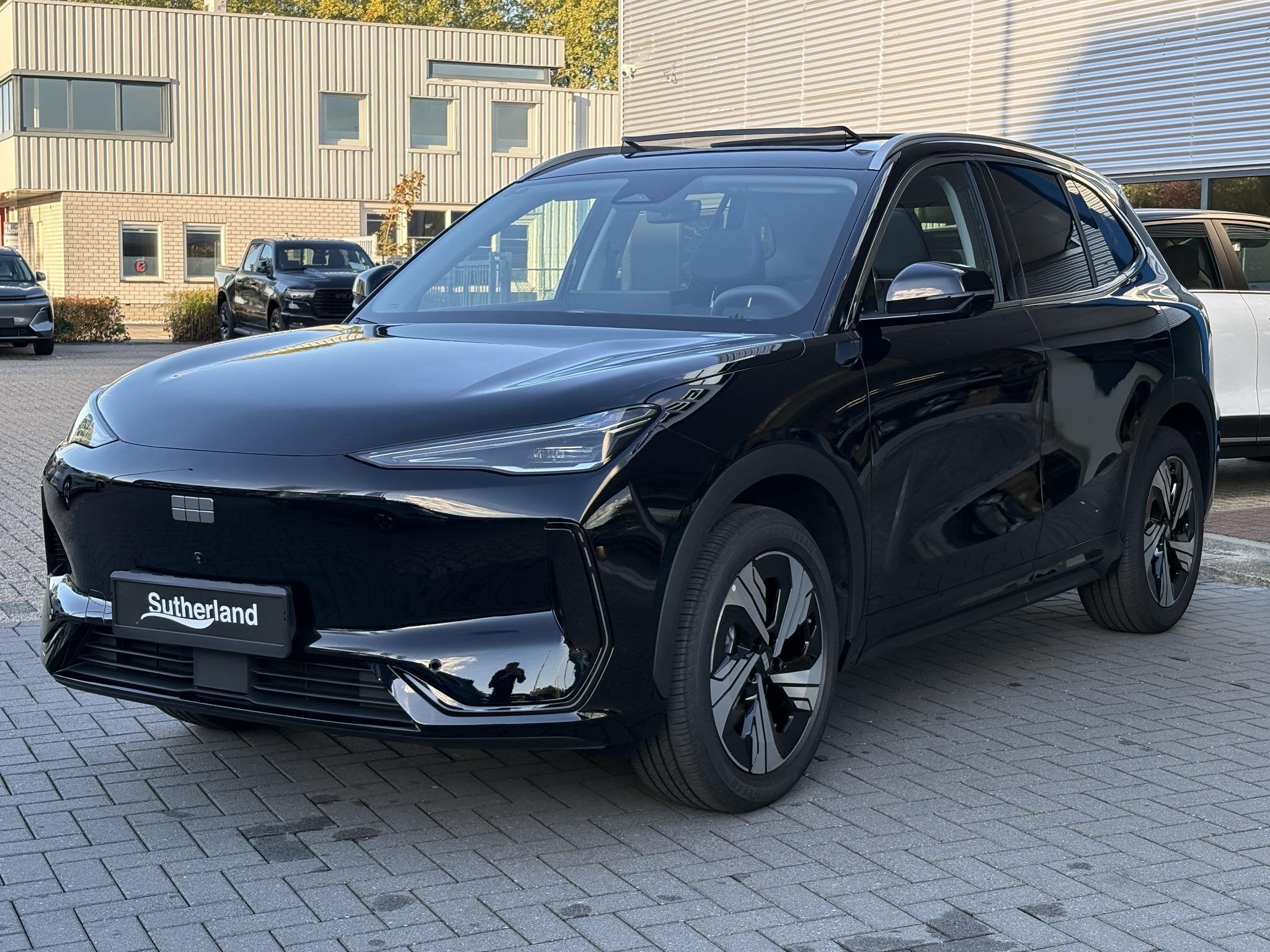 Geely E5 Max+ 68 kWh 218 PK | 450 Km WLTP | Panoramadak | 36, Auto's, Dealer onderhouden, E5, 1790 kg, 218 pk
