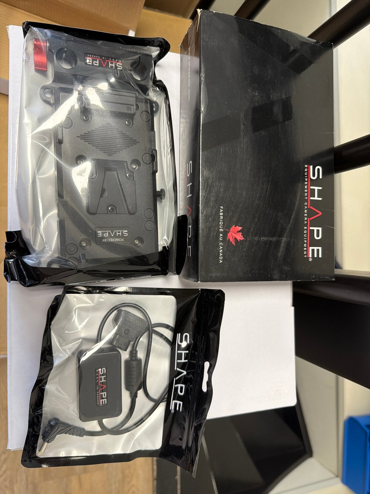 SHAPE CPVEVA V-Mount batterijplaat met kabels, Ophalen of Verzenden, Zo goed als nieuw