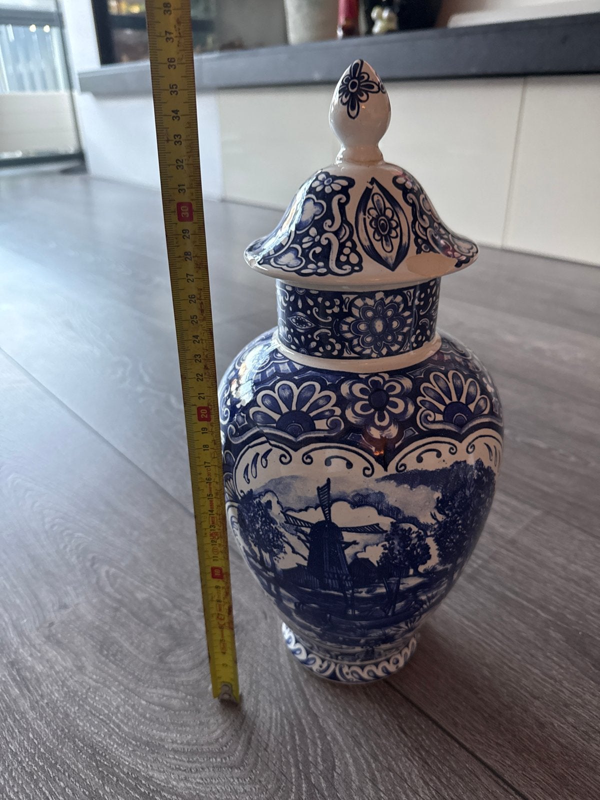 Delfts Blauwe vaas met deksel - Molenlandschap, Ophalen