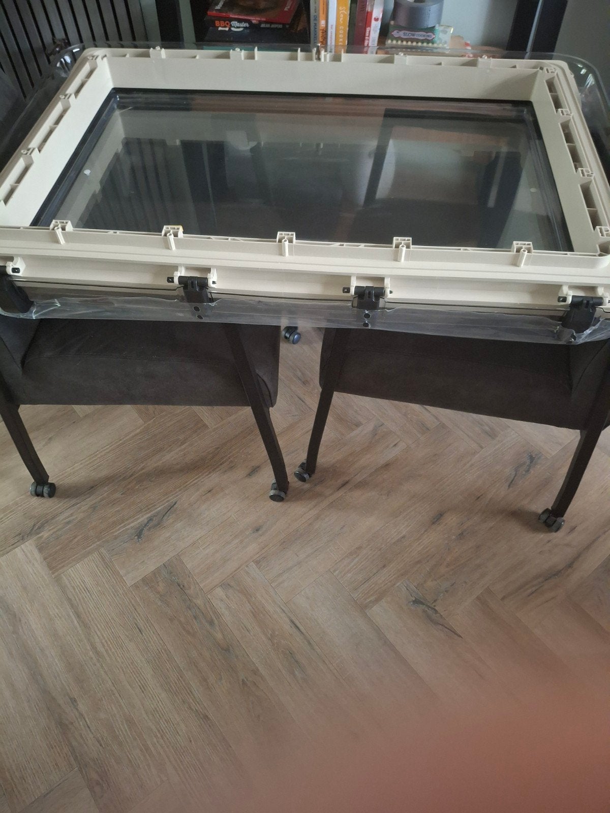 Nieuw dakluik voor caravan of camper, Ophalen