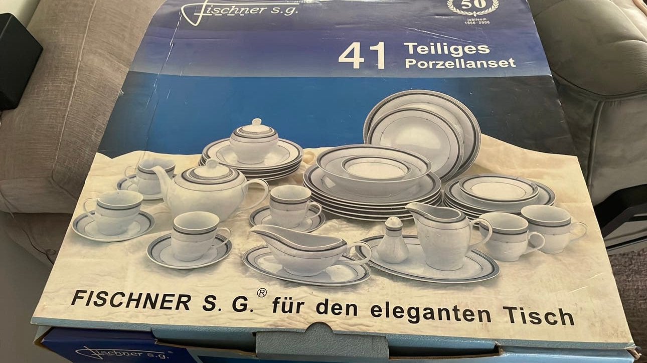 Fischner porseleinen servies 41 delig, Ophalen, Zo goed als nieuw, Porselein, Overige stijlen