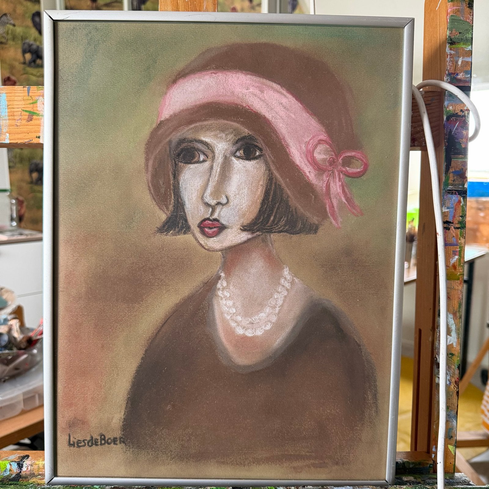 Portret  krijt aluminium lijst, Pastel, Ophalen of Verzenden, Ingelijst, Overige materialen