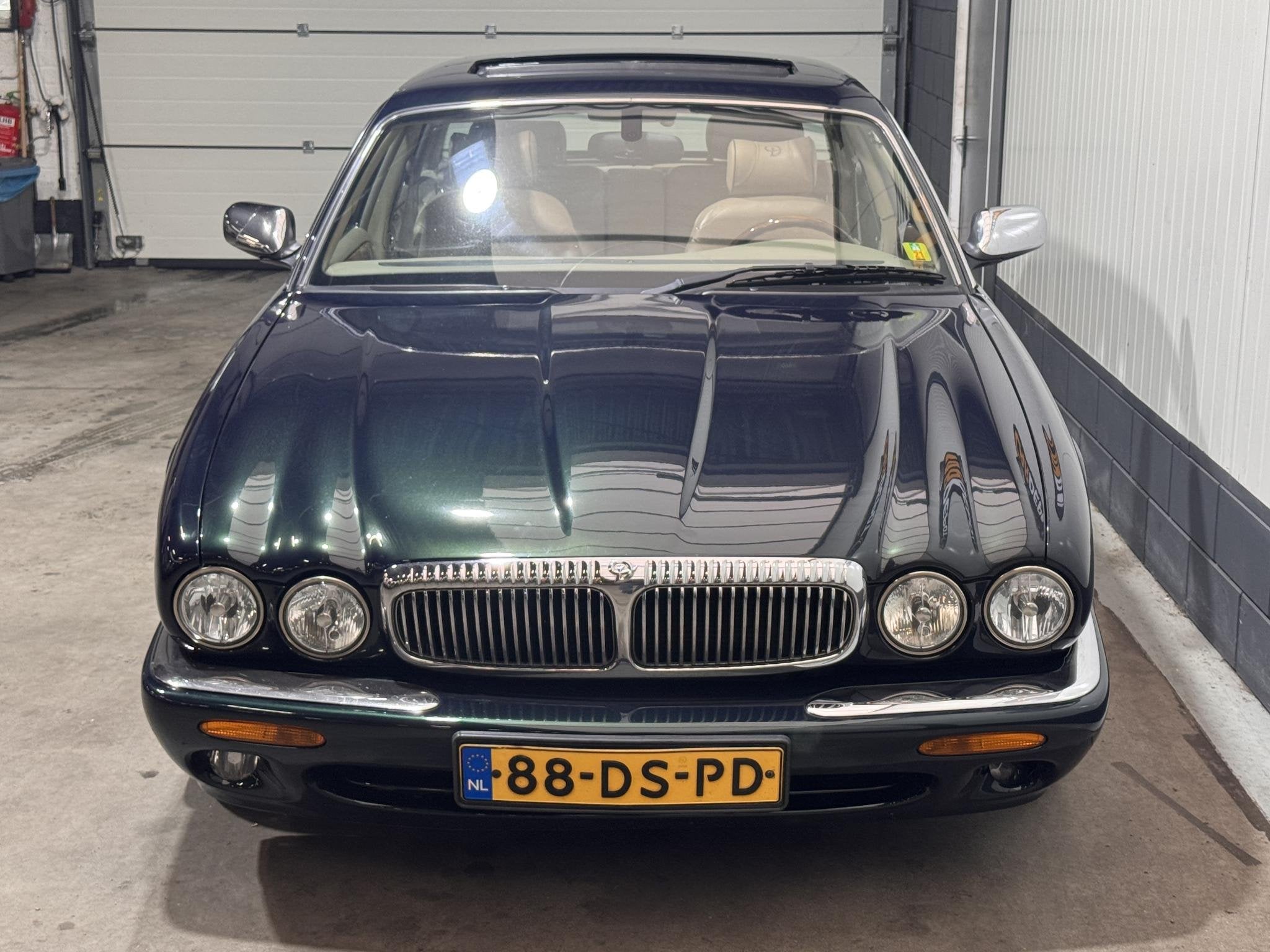 Daimler 4.0 4.0 V8 Super, Automaat, Achterwielaandrijving, Gebruikt, 8 cilinders