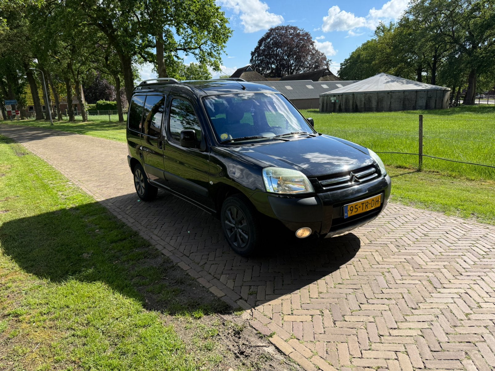 Citroën Berlingo XTR 1.6 16V 2007 Zwart nieuwe APK, Stof, Zwart, Origineel Nederlands, Handgeschakeld