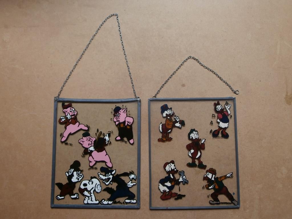 2 Disney figuren glas in lood muur raamhangers muurdecoratie, Verzamelen, Disney, Ophalen of Verzenden, Donald Duck, Gebruikt