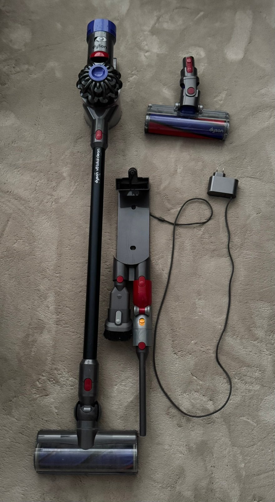 Dyson V8 absolute