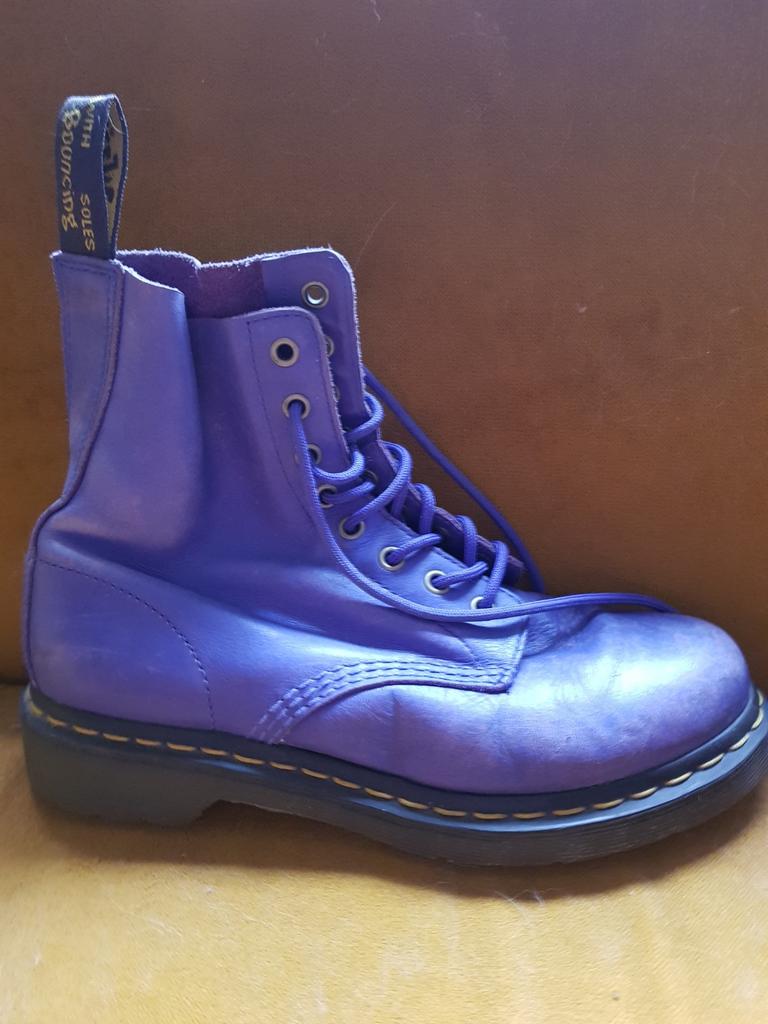 Dr Martens maat 40. Lila, Paars, Overige kleuren, Lage of Enkellaarzen, Ophalen of Verzenden, Dr. Martens