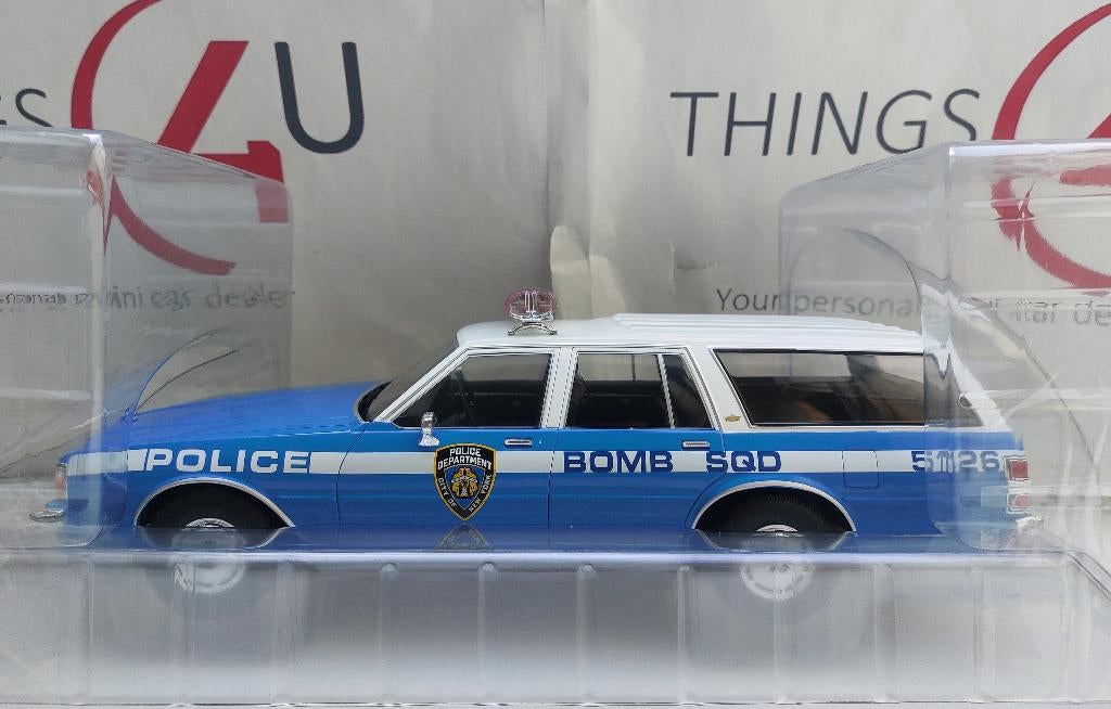 MCG 1:18 Chevrolet Caprice Estate Wagon NYPD 1985 nieuw, Ophalen of Verzenden, Nieuw, Auto, Overige merken