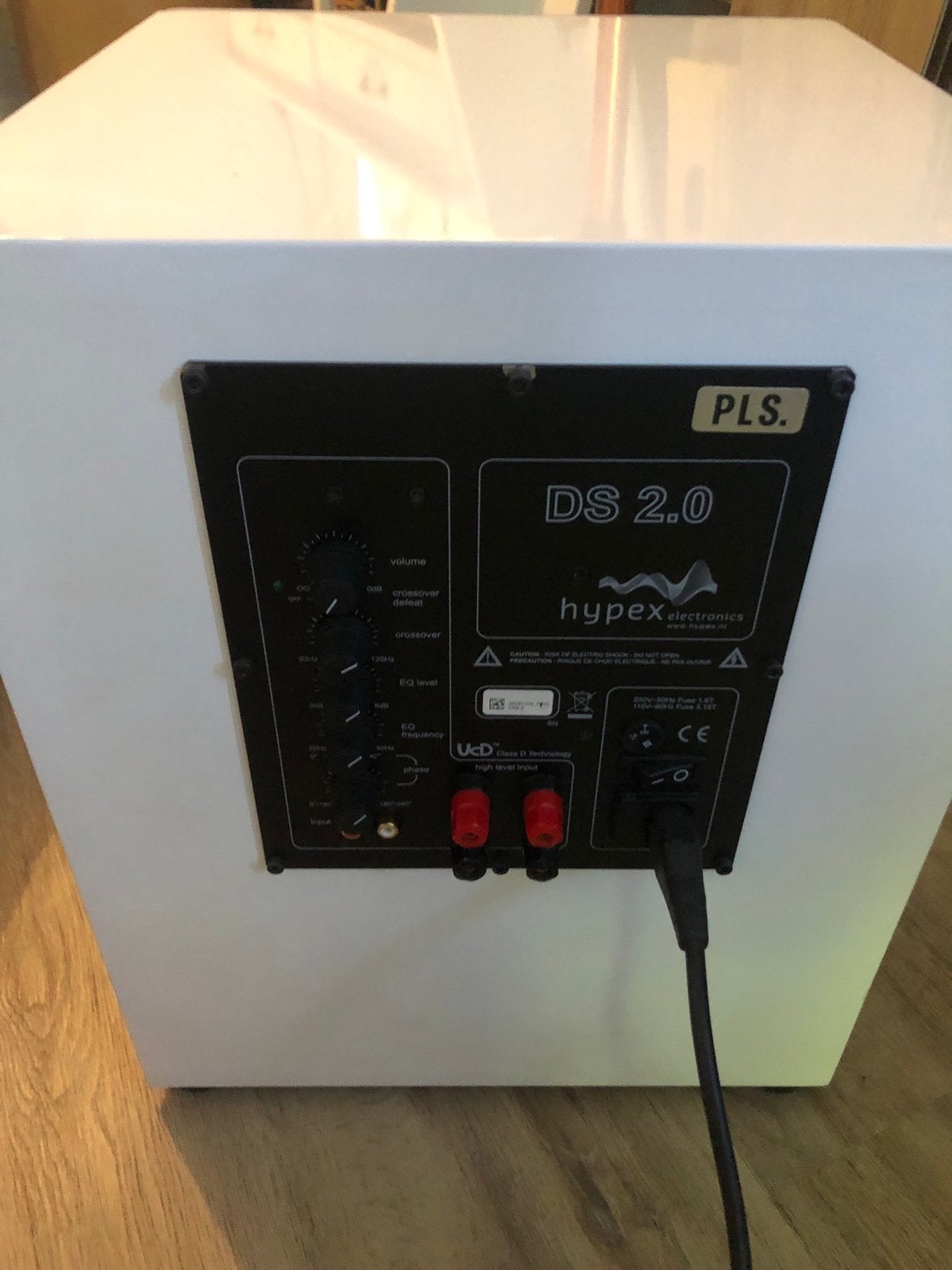 PLS High-end speakerset - Handgemaakt, hoogglans wit, Speakerset, Zo goed als nieuw, Geschikt voor surround/home cinema, Ophalen