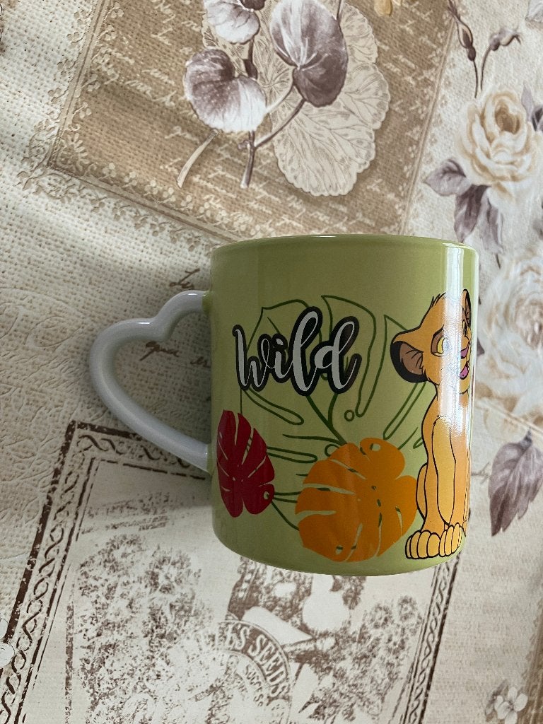 Mok Simba & Nala ( the lion king ) Disneyland, Ophalen of Verzenden, Leeuwenkoning of Jungle Boek, Zo goed als nieuw, Servies