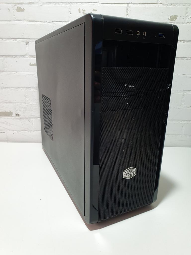 CoolerMaster Gaming Pc Behuizing/ PC Case + 2 Fans, Computers en Software, Computerbehuizingen, Gebruikt, ., Ophalen of Verzenden
