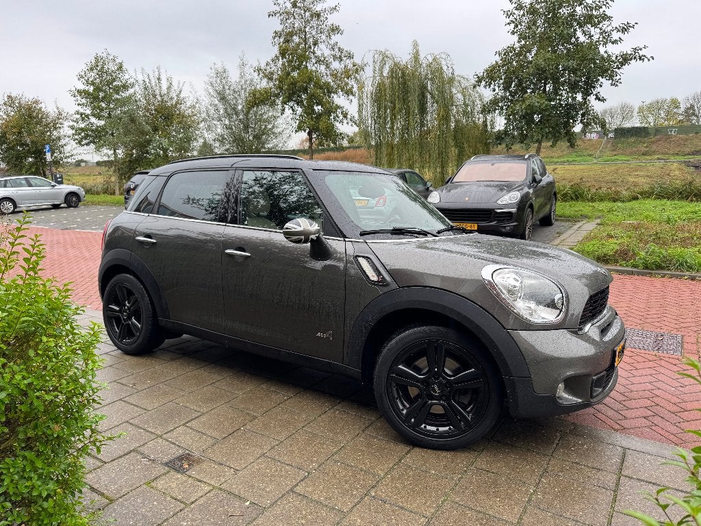 Mini Countryman 1.6 Cooper S All4. Lees beschrijving!, Auto's, 1380 kg, Beige, Leder, 75 €/maand