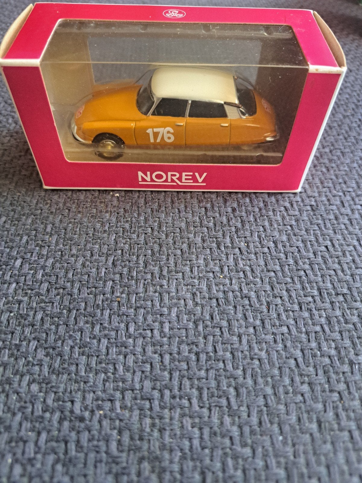 norev model citroen ds19 monte carlo schaal 1:64, Auto, Frankrijk, Norev, Ophalen of Verzenden
