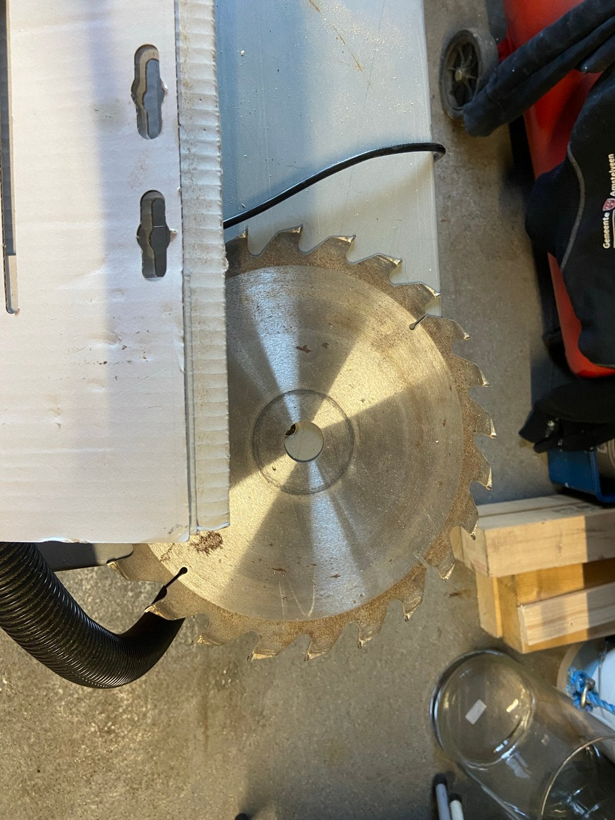 Atika T 250 ECO-3 zaagtafel met extra zaagbladen, Doe-het-zelf en Verbouw, Ophalen of Verzenden, Gebruikt, Cirkelzaag
