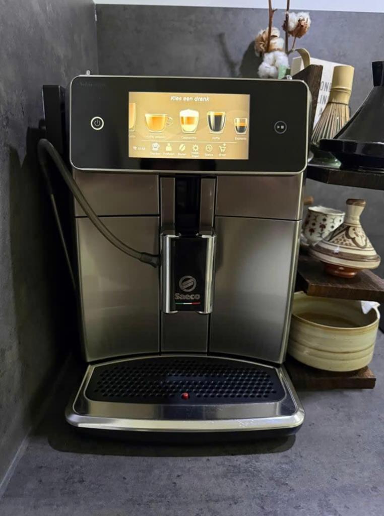 Saeco Xelsis Deluxe SM8785/00 Espressomachine, Ophalen of Verzenden, Zo goed als nieuw, Espresso apparaat