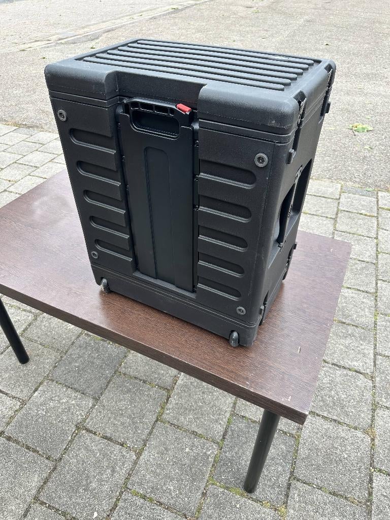 Flightcase trolley 6hu SKB, Muziek en Instrumenten, Behuizingen en Koffers, Ophalen, Overige instrumenten, Netherlands@thomann.de
