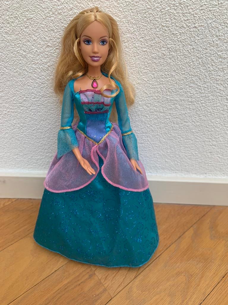 Barbie als de Eilandprinses Rosella 2007, Ophalen of Verzenden, Zo goed als nieuw, Fashion Doll