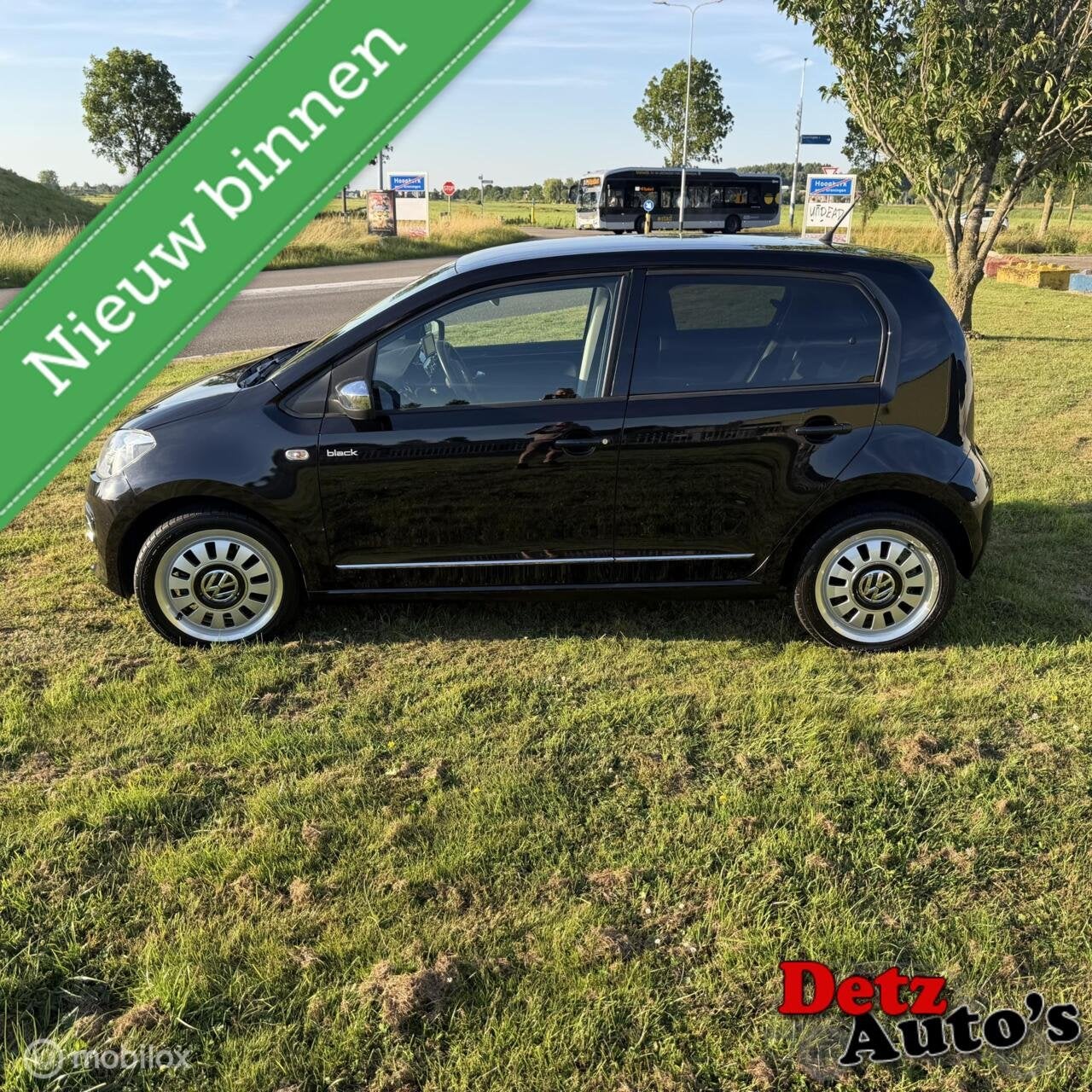 Volkswagen Up! 1.0 Black up! Bomvol!apk,airco,stoelverw, Euro 5, Gebruikt, Up!, 4 stoelen