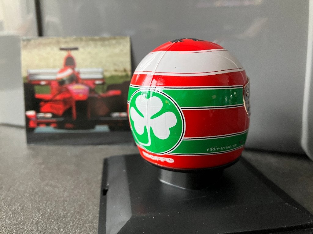✅ Eddie Irvine 1:5 helm 1999 Ferrari F399 Formule 1, Ophalen of Verzenden, Nieuw, Formule 1