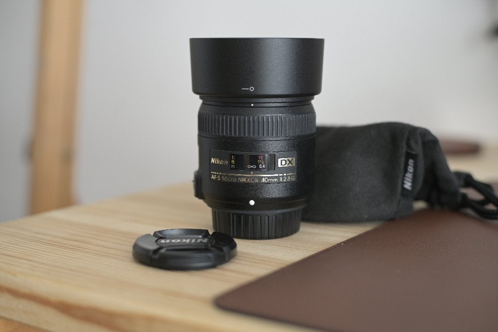 Nikon AF-S DX Micro NIKKOR 40mm f/2.8G, Ophalen of Verzenden, Zo goed als nieuw, Macrolens