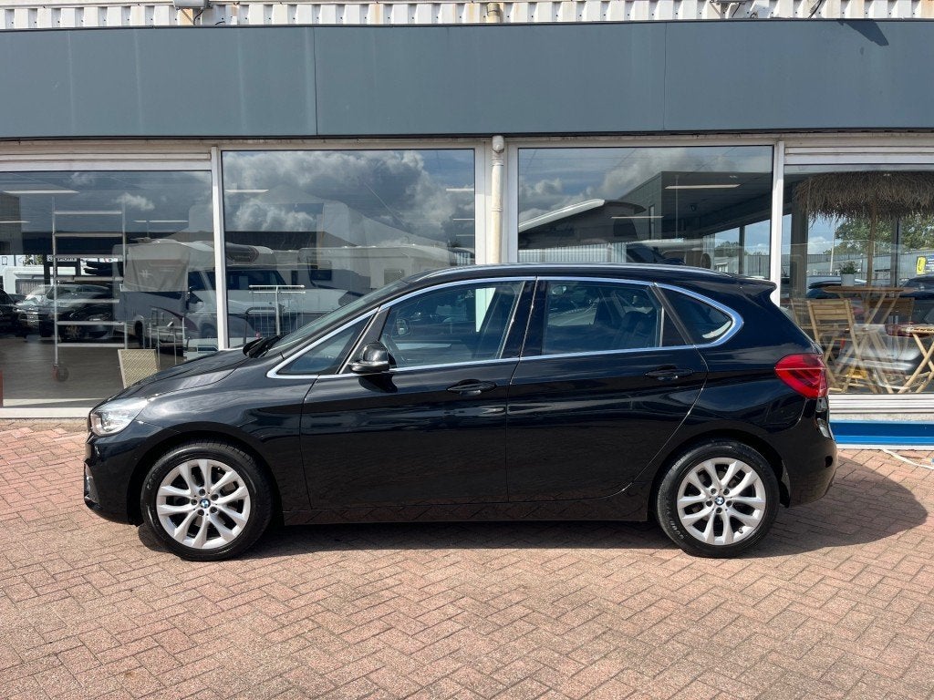 Bmw 2-SERIE ACTIVE TOURER 220i Luxury AUT. Clima Cruise Navi, Automaat, 1998 cc, Gebruikt, Euro 6