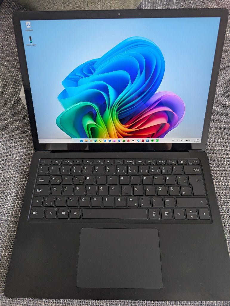 Surface Laptop 4 13.5" (i7/16GB/512GB, zwart, QWERTZ) + Dock, Gebruikt, 13 inch, SSD, Microsoft