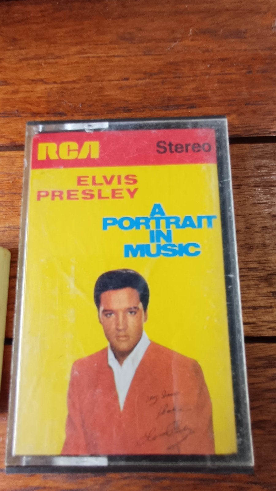 Elvis Presley - A Portrait in Music (Cassette), Cd's en Dvd's, Cassettebandjes, Gebruikt, 1 bandje, Ophalen of Verzenden, Origineel
