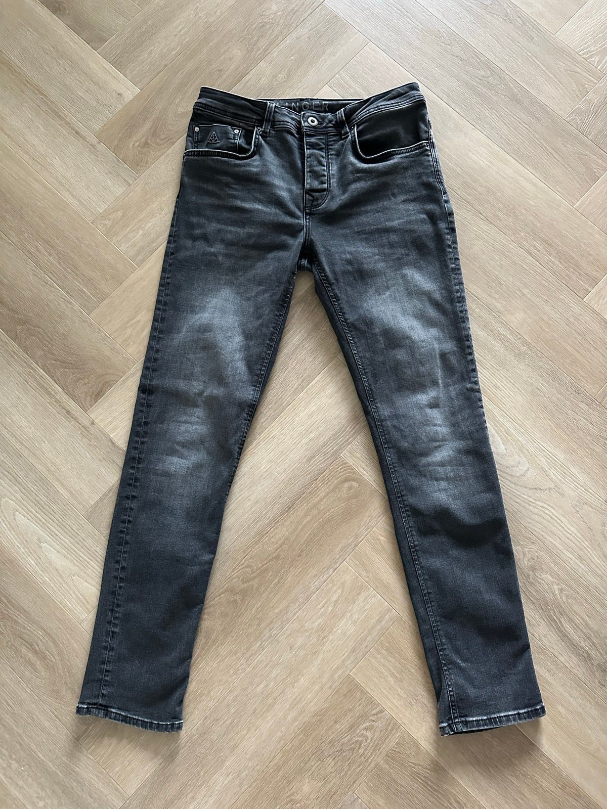 Hallinger zwarte regular fit spijkerbroek - maat W31 / L34, Kleding | Heren, Ophalen of Verzenden, Zo goed als nieuw, Zwart, W32 (confectie 46) of kleiner