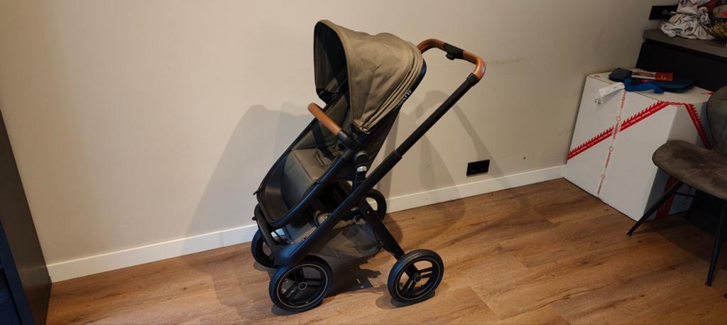 Dubatti One kinderwagen groen/cognac met accessoires, Ophalen, Kinderwagen, Overige merken, Verstelbare duwstang