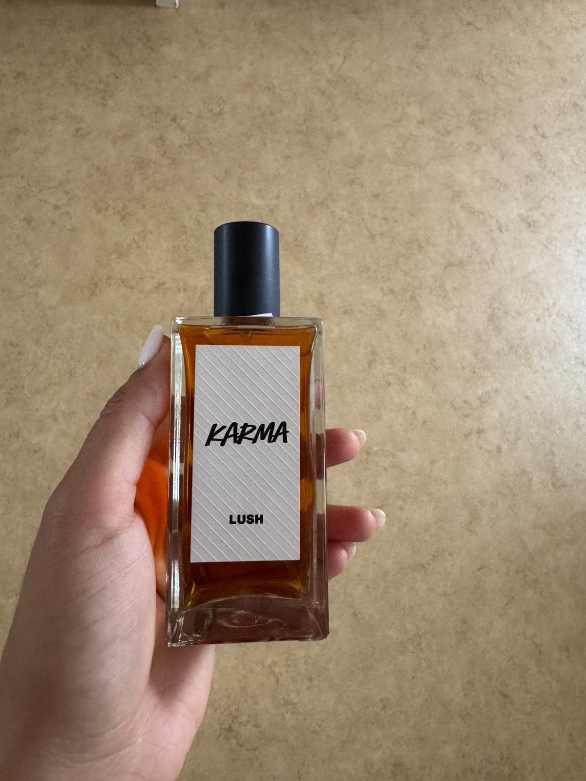 Lush parfum, Sieraden, Tassen en Uiterlijk, Uiterlijk | Parfum, Ophalen of Verzenden, Nieuw