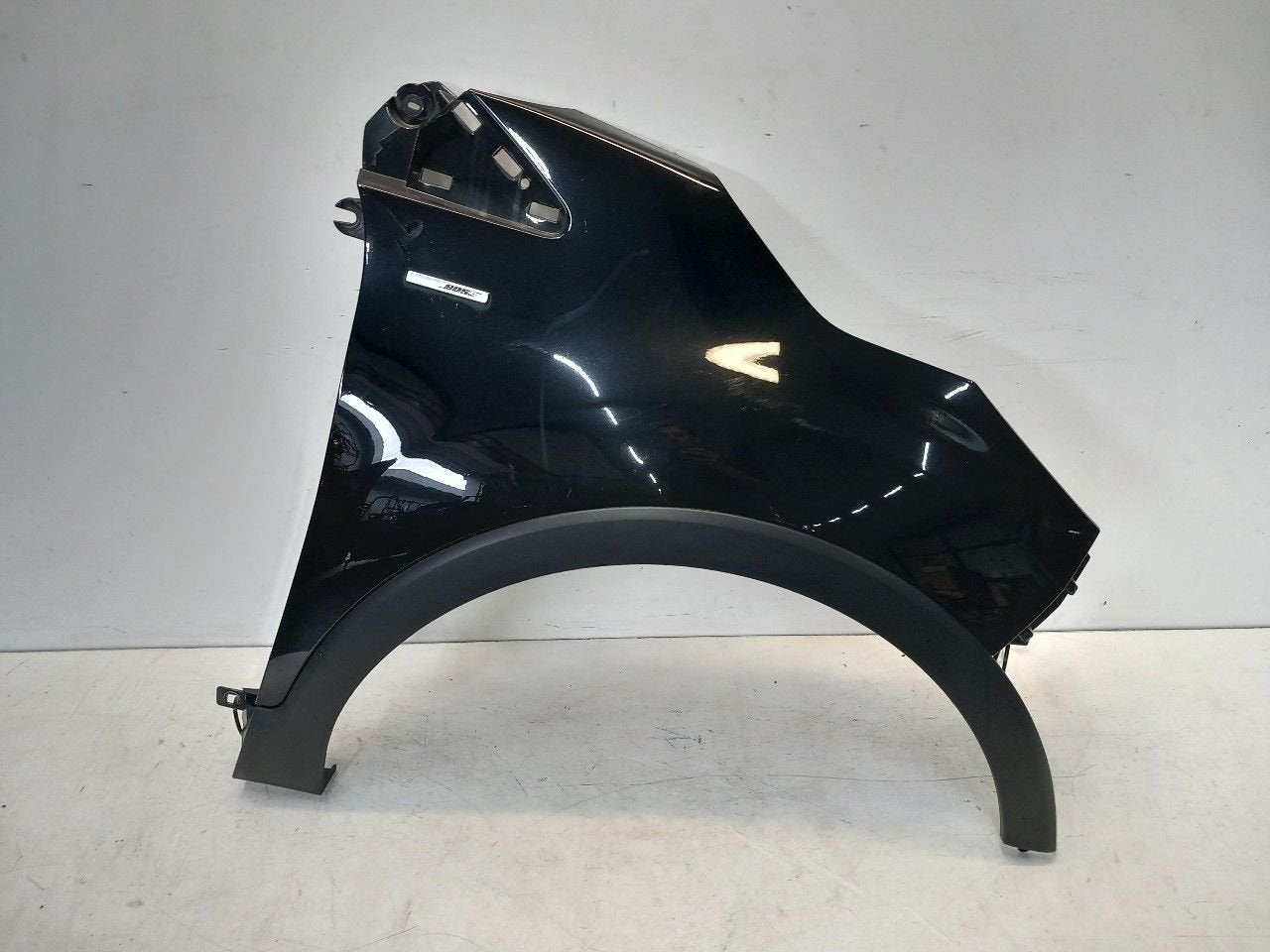 Spatbord rechts voor Renault Captur, Onderdelen@venauto.nl, Van der Ven Autorecycling B.V., Gebruikt, Ettenseweg 76, 4706 PB Roosendaal, The Netherlands