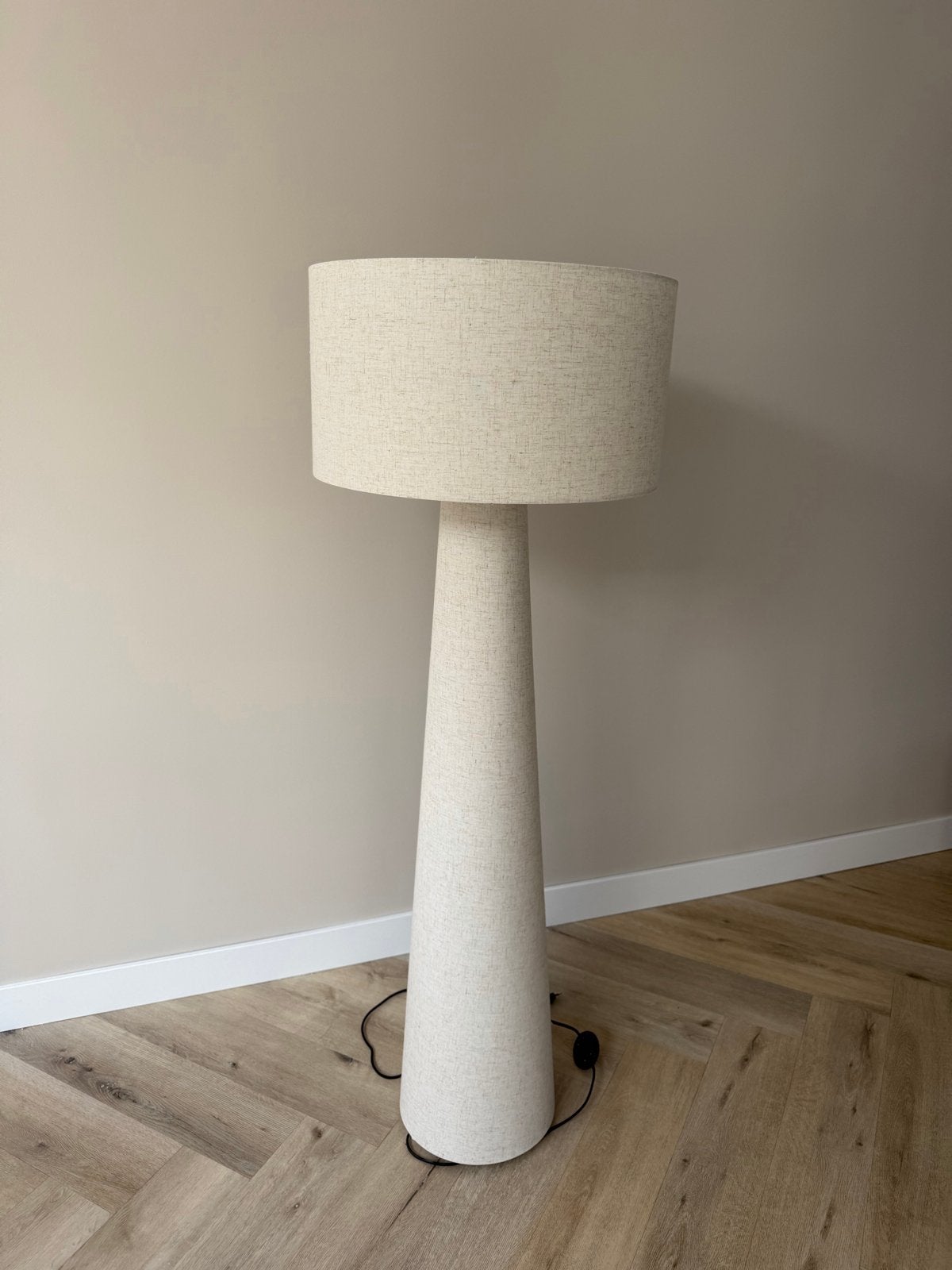 Vloerlamp Pandia Off-White van Kwantum, Huis en Inrichting, Ophalen, E27 (groot), Zo goed als nieuw, 100 tot 150 cm
