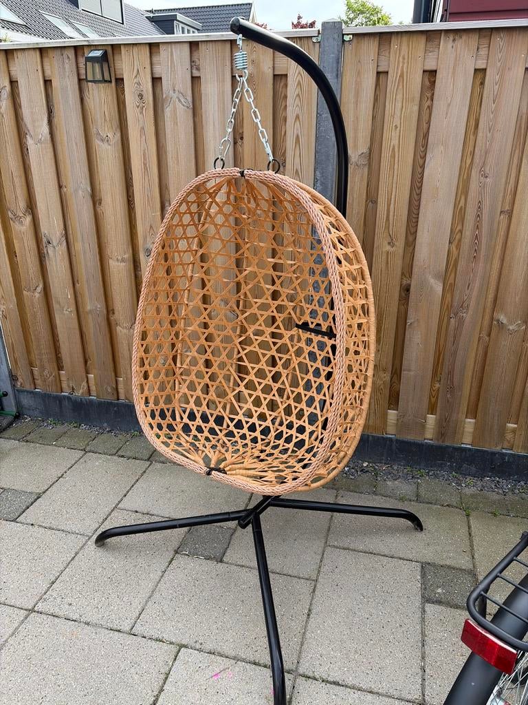 Comfortabele hangstoel met standaard - Rotan look, Ophalen, Gebruikt, Wicker