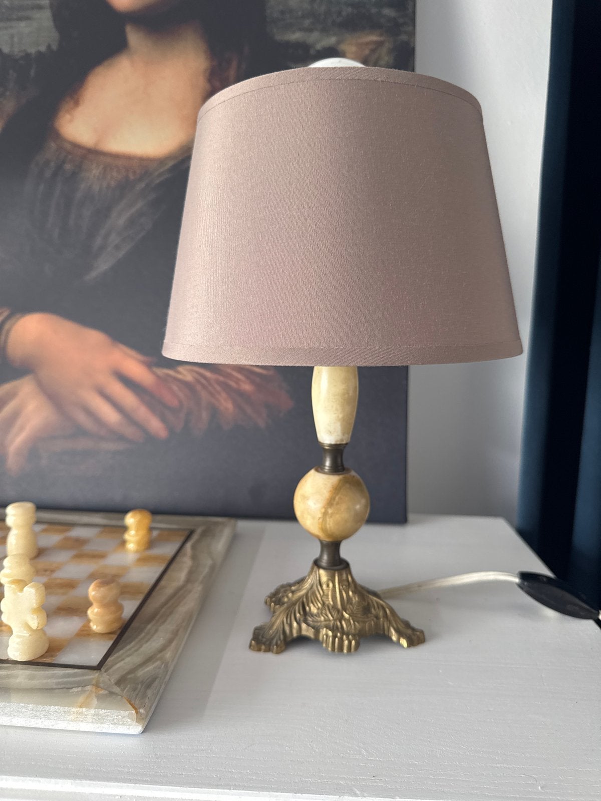 Onyx lamp met bronzen voet en stoffen kap, Ophalen of Verzenden