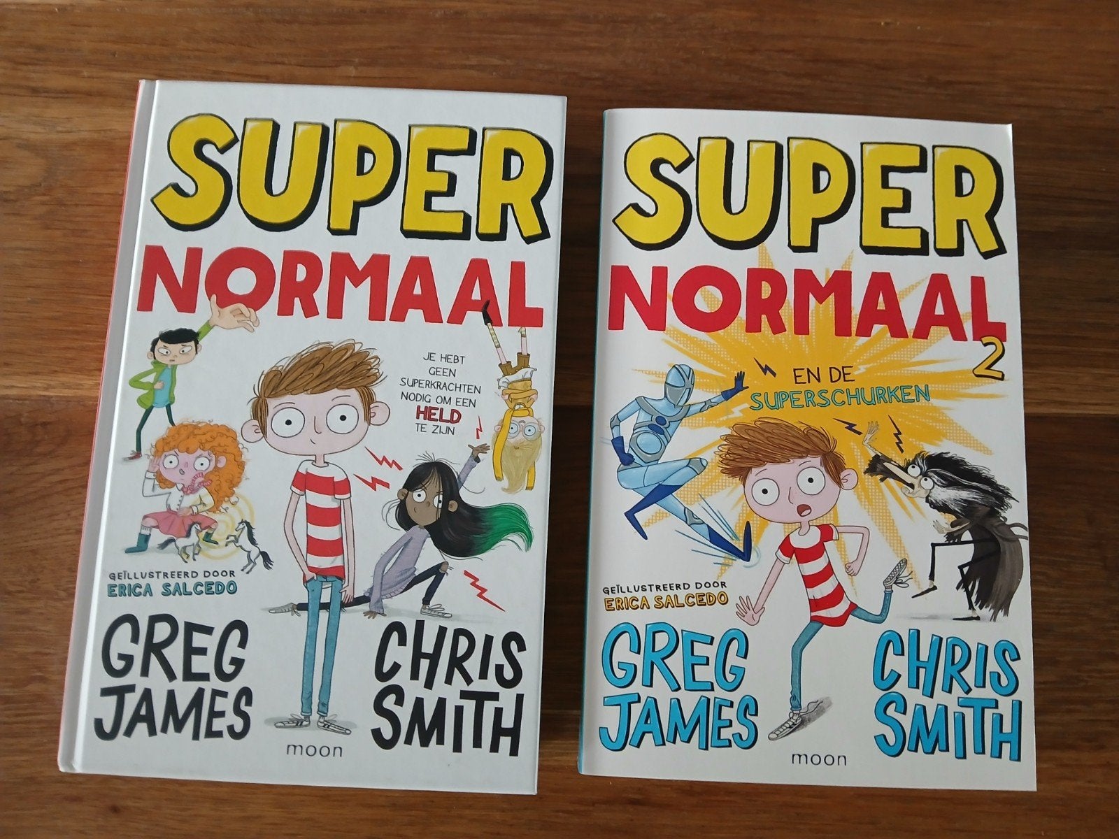 Super Normaal & Super Normaal 2 - Greg James & Chris Smith, Ophalen of Verzenden, Zo goed als nieuw, Greg James & Chris Smith