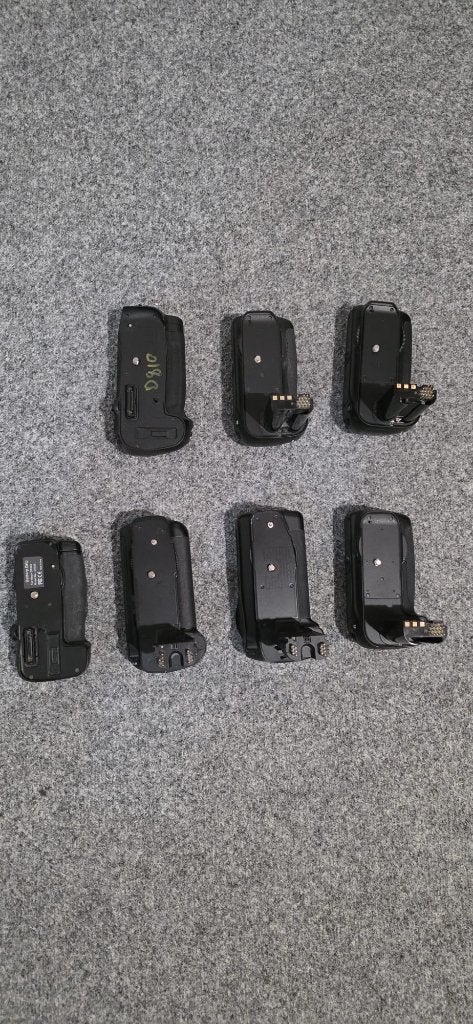 Diverse batterij grips voor Canon en Nikon foto cameras, Ophalen of Verzenden