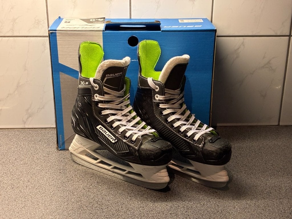 BAUER XLS IJshockey Schaatsen Maat 4 (EU 37.5) GOED, Sport en Fitness, Verzenden, Gebruikt, Schaatsen