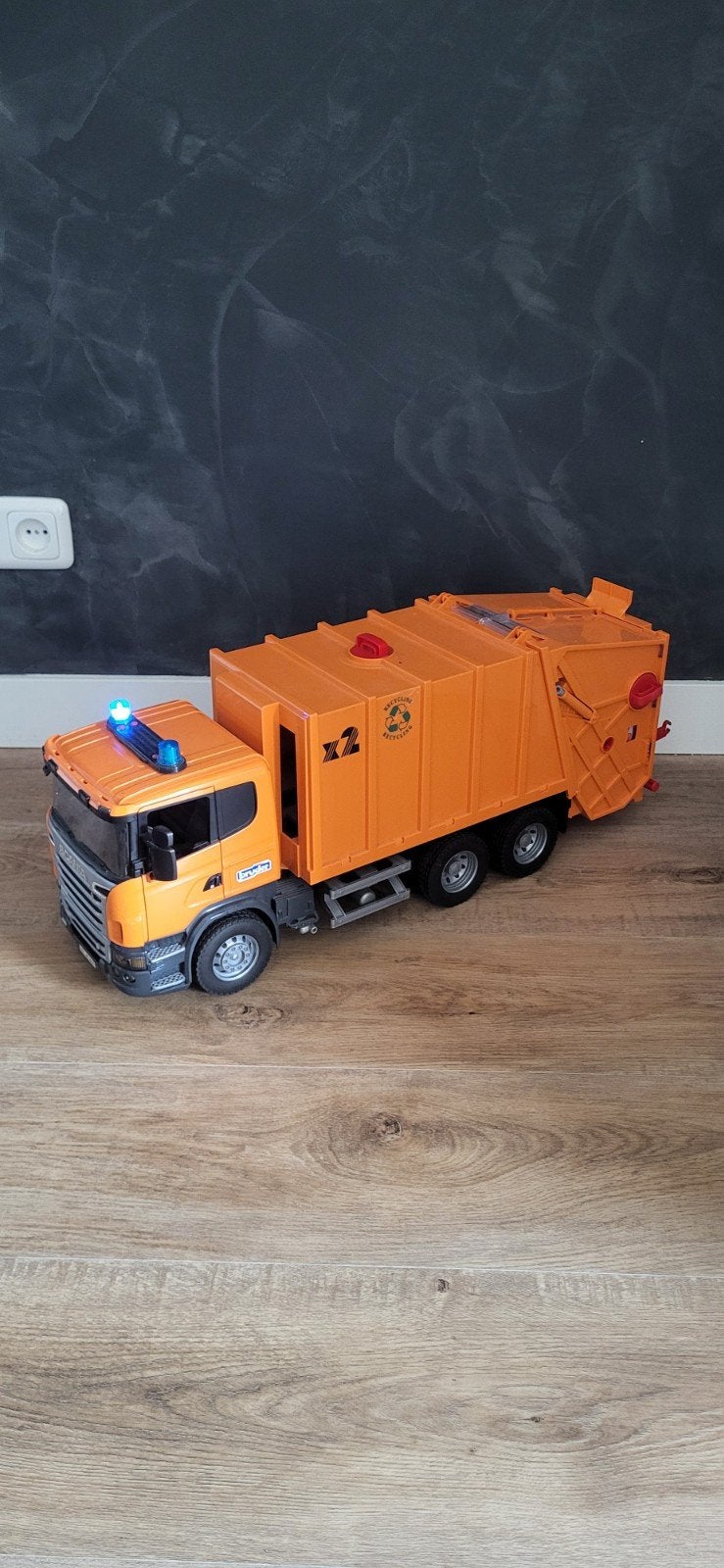 Scania Vuilniswagen bruder, Kinderen en Baby's, Ophalen, Zo goed als nieuw