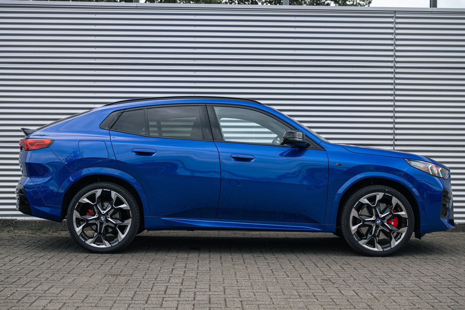 BMW X2 sDrive20i M Sport Automaat / Sportstoelen / Adaptieve, Auto's, BMW, Dealer onderhouden, X2, 1800 kg, 156 pk