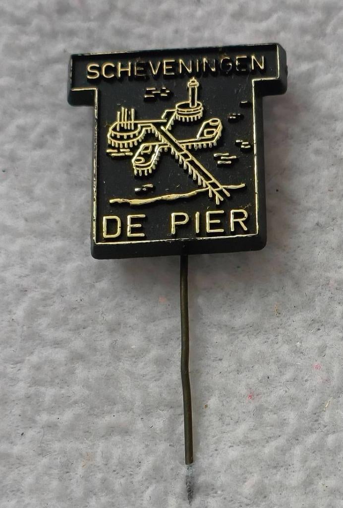 Speldje Scheveningen de Pier, Verzamelen, Speldjes, Pins en Buttons, Ophalen of Verzenden, Zo goed als nieuw, Overige onderwerpen