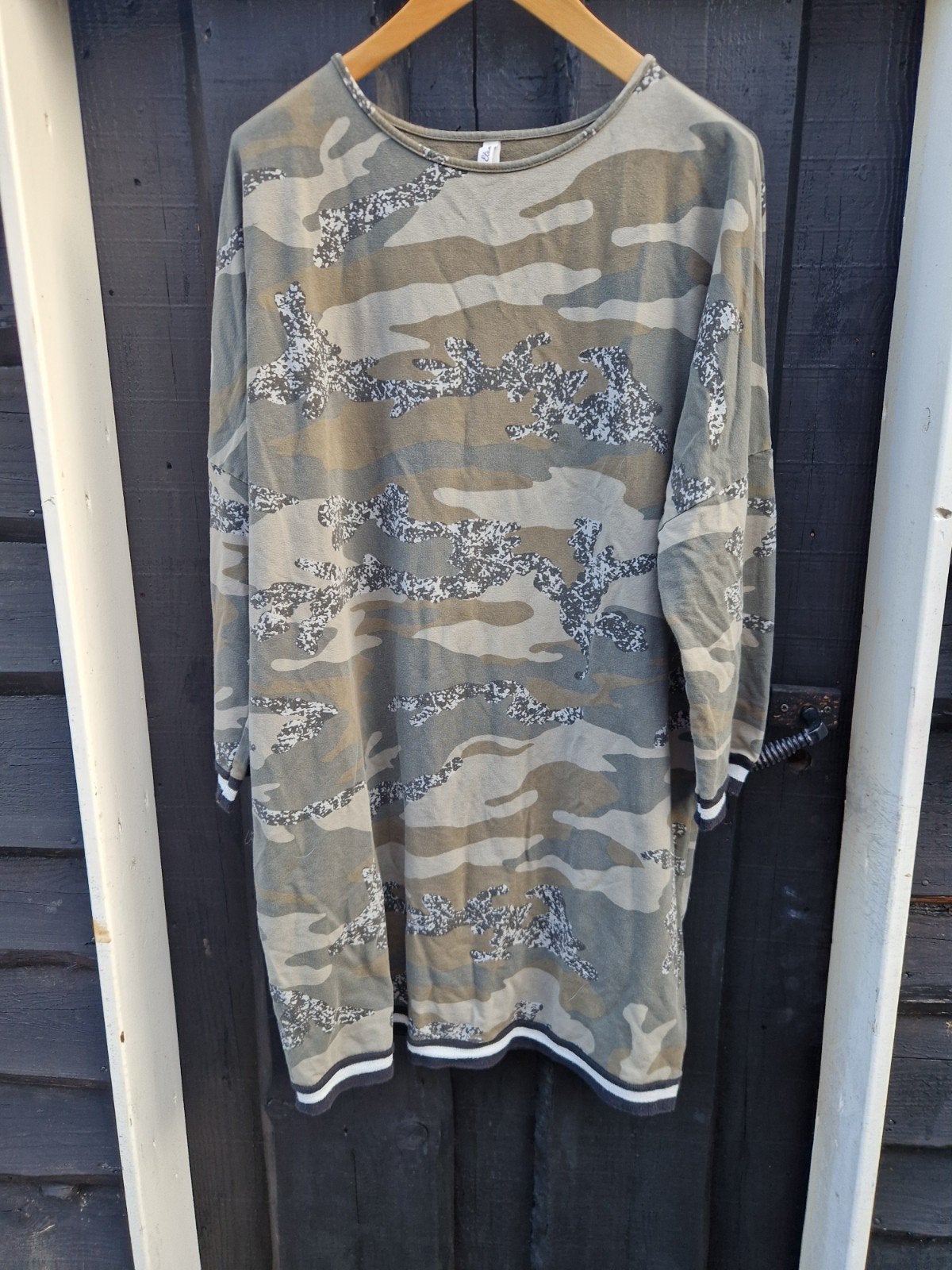 LONGSHIRT CAMOUFLAGE OVERSIZED TRUI MAAT 48, Kleding | Dames, Grote Maten, Miss Etam, Ophalen of Verzenden, Groen, Trui of Vest