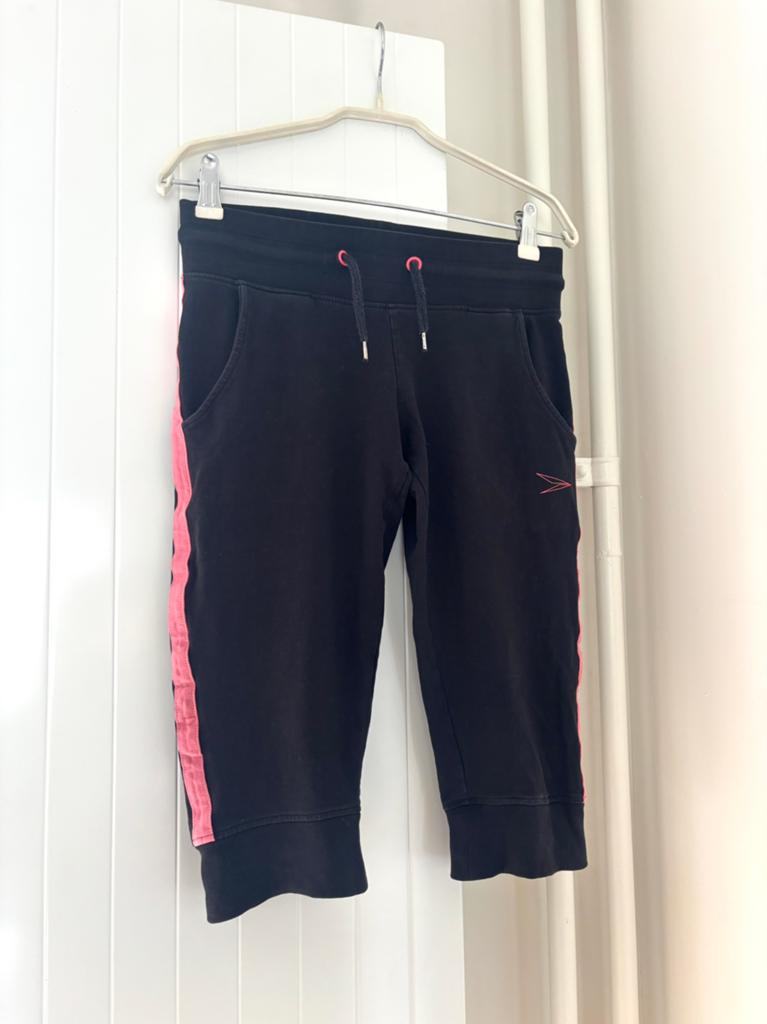 Osaga zwarte capri joggingbroek met roze strepen – maat 152, Ophalen of Verzenden, Gebruikt, Meisje, Broek