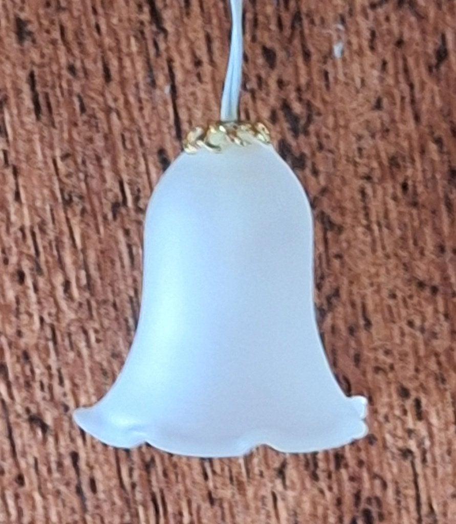 Lampje van melkglas voor het poppenhuis, Ophalen of Verzenden, Zo goed als nieuw, Poppenhuis