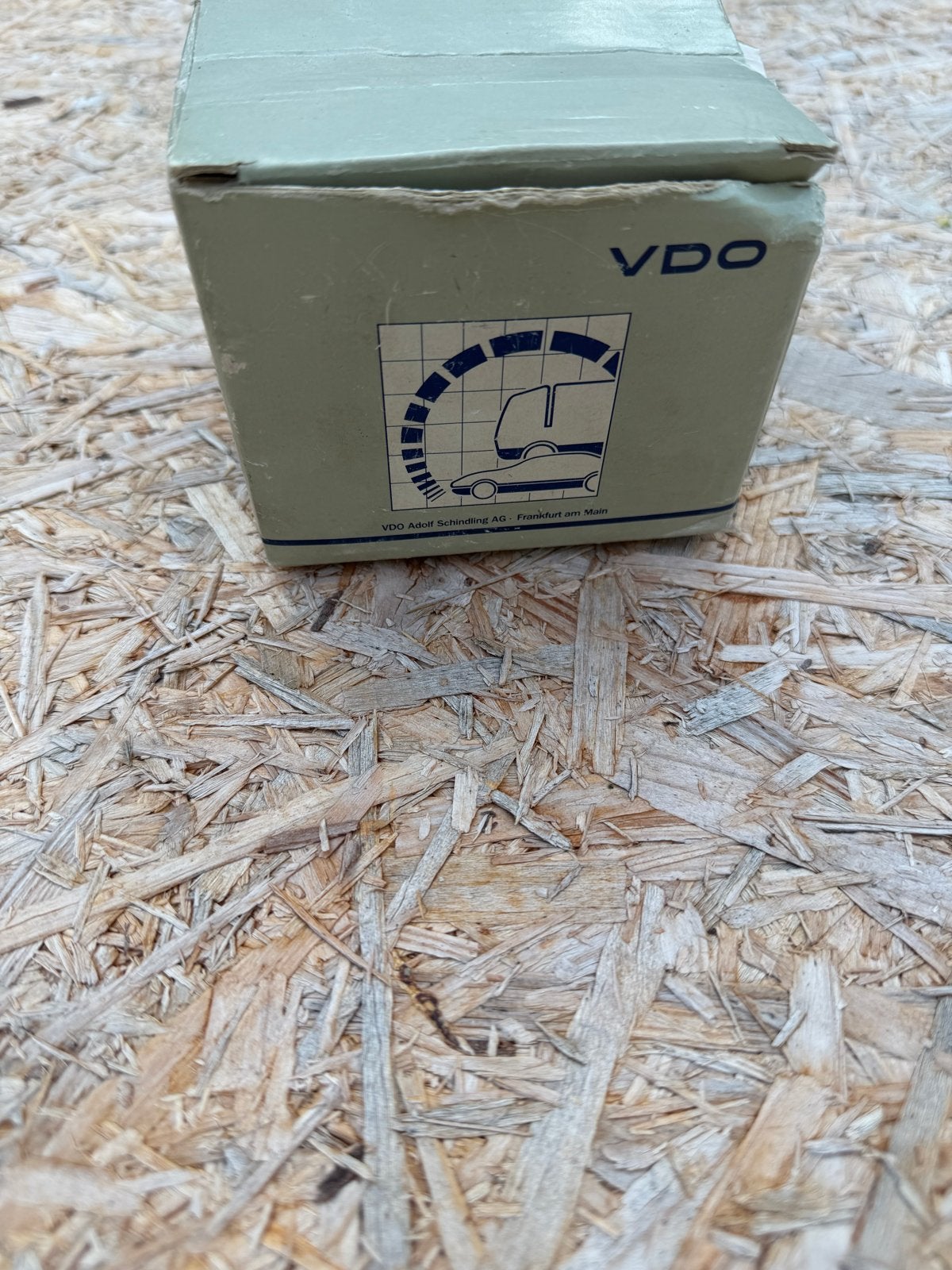VDO Voltmeter 12V/24V - in doos, Ophalen of Verzenden, Nieuw, Universele onderdelen