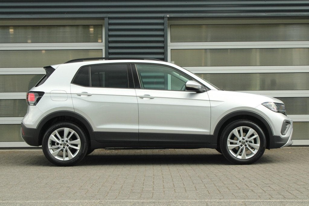 Volkswagen T-Cross 1.0 TSI 115pk DSG Life Edition | Climate, Auto's, Volkswagen, 12 maanden, 116 pk, Bedrijf, Nieuw