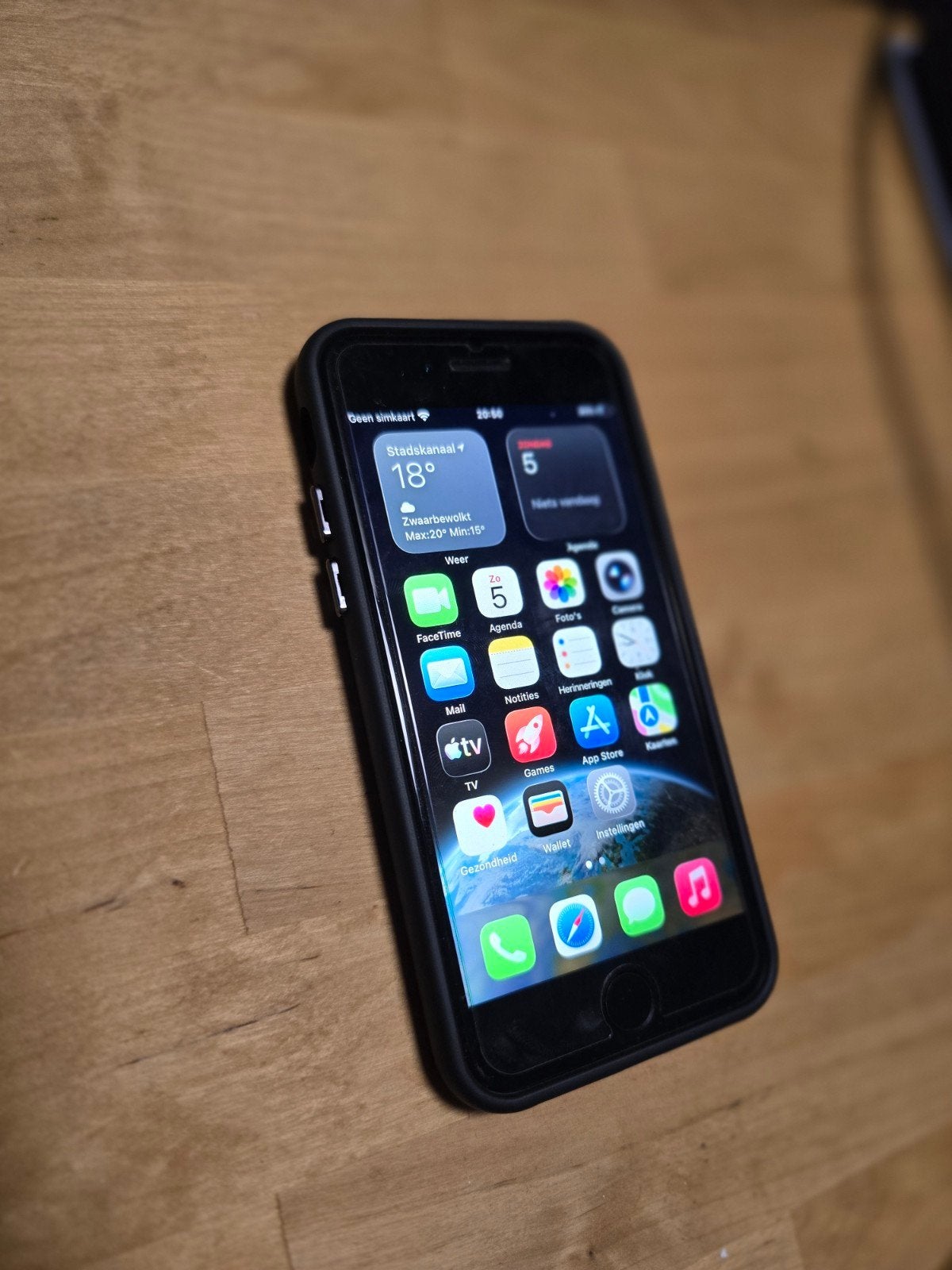 iPhone SE 2022, Telecommunicatie, Mobiele telefoons | Apple iPhone, Ophalen, 99 %, Zwart, Zo goed als nieuw